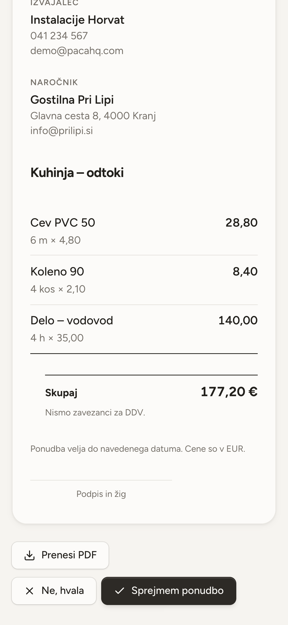Ponudba na telefonu stranke z gumboma Sprejmem in Zavrnem